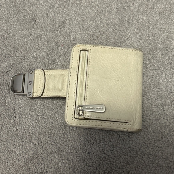 Michael Kors Wallet - Picture 3 of 3
